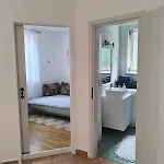 Mimi Opric